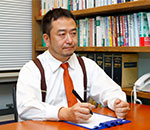 ご依頼人さまの話にしっかりと耳を傾けて、親身になって考えます。